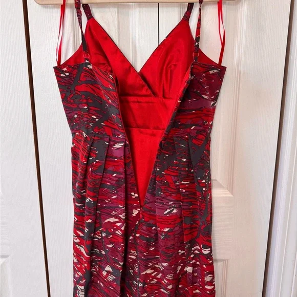 BCBGMaxAzria Red Black White Abstract Dress Size 4 Back Zipper Spaghetti Straps - Picture 6 of 15